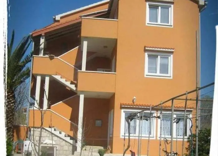 Meri Apartman Lopar